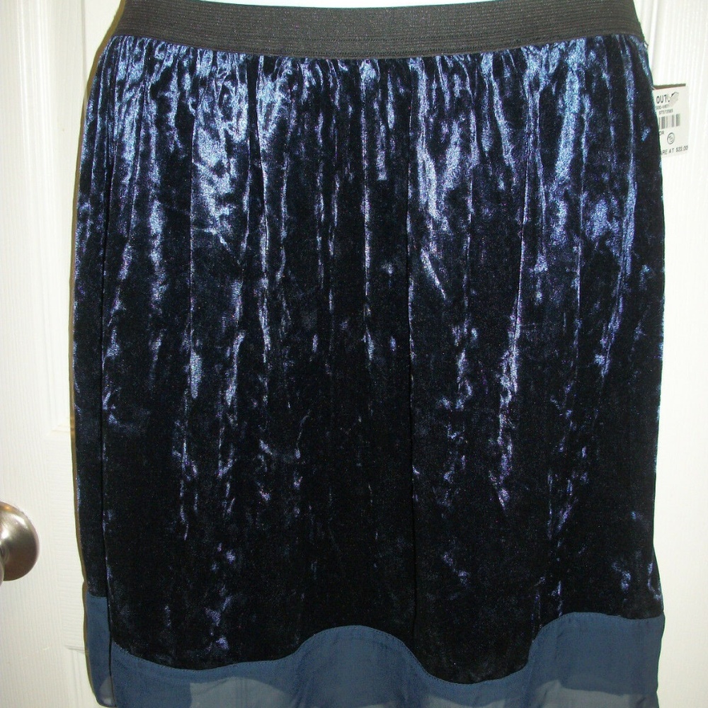 NEW LOTTIE & HOLLY VELOUR & CHIFFON Skirt juniors Medium - Picture 1 of 6